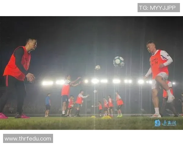 绿茵场上群星闪耀激情时刻见证足球荣耀瞬间